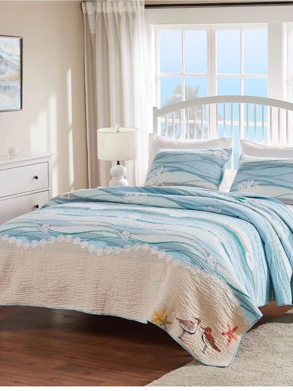 Coastal Wave Reversible Quilt Set - Blue and Cream Maui Queen